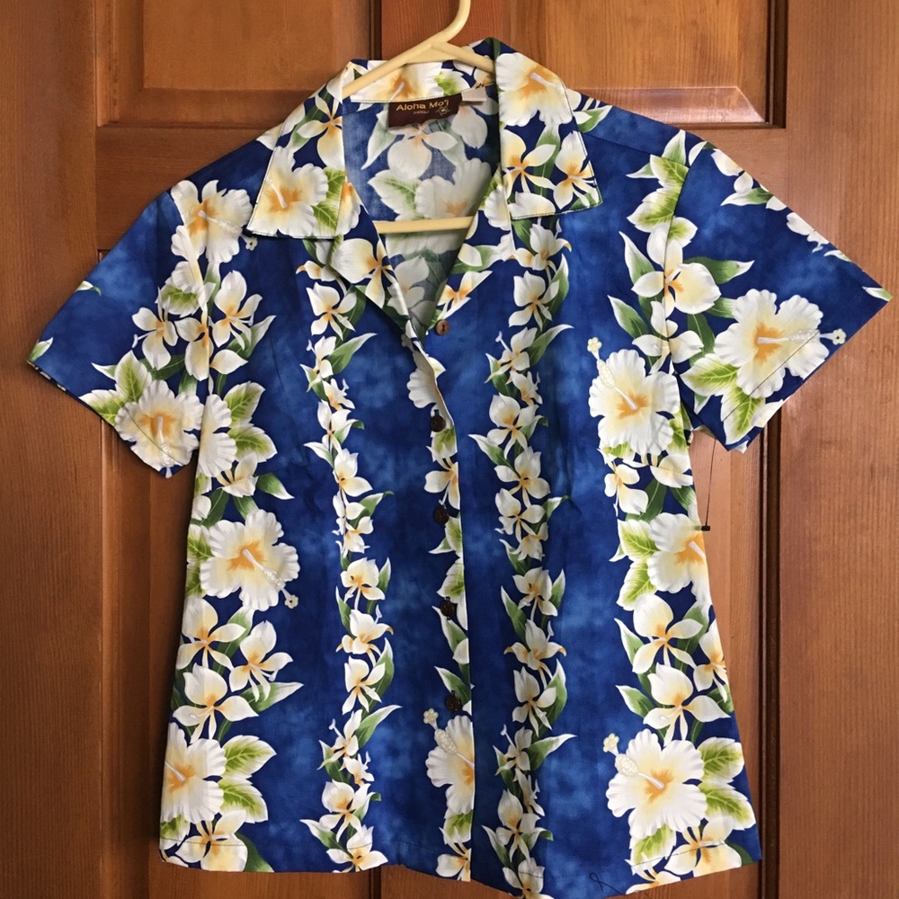 SOLD ON Ebay Aloha Moi blouse, women’s small